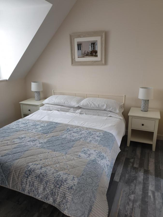 Le Petit Dragon Bed and Breakfast Plumaudan Exteriör bild